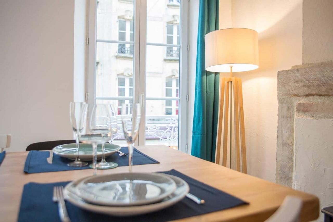 Freedom Grand Triplex Lumineux Decoration Contemporaine - Plein Centre Historique Bayeux - Parking Gratuit A Proximite Proche Commerces Restaurants - Plages Du Debarquement Exterior photo