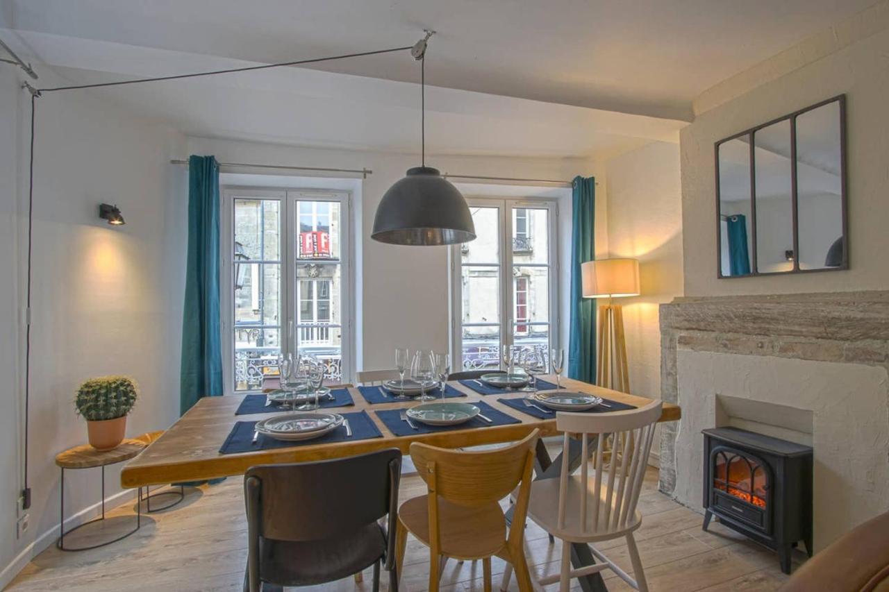 Freedom Grand Triplex Lumineux Decoration Contemporaine - Plein Centre Historique Bayeux - Parking Gratuit A Proximite Proche Commerces Restaurants - Plages Du Debarquement Exterior photo