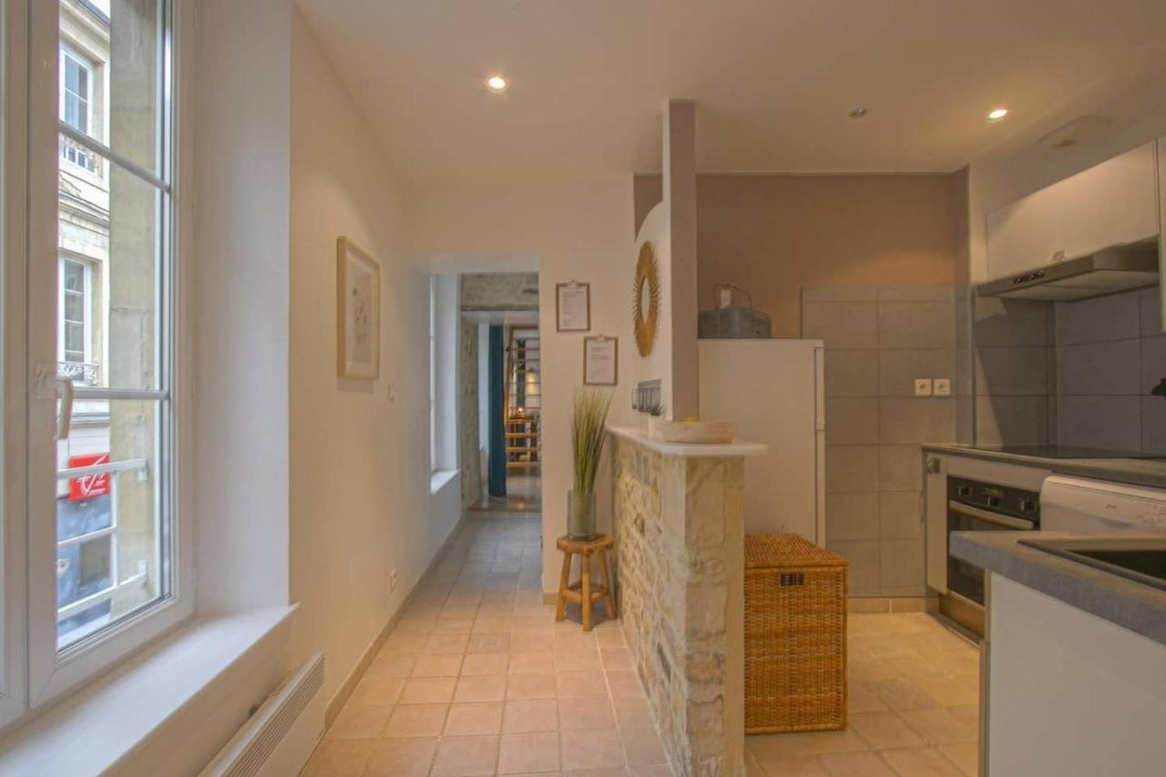 Freedom Grand Triplex Lumineux Decoration Contemporaine - Plein Centre Historique Bayeux - Parking Gratuit A Proximite Proche Commerces Restaurants - Plages Du Debarquement Exterior photo