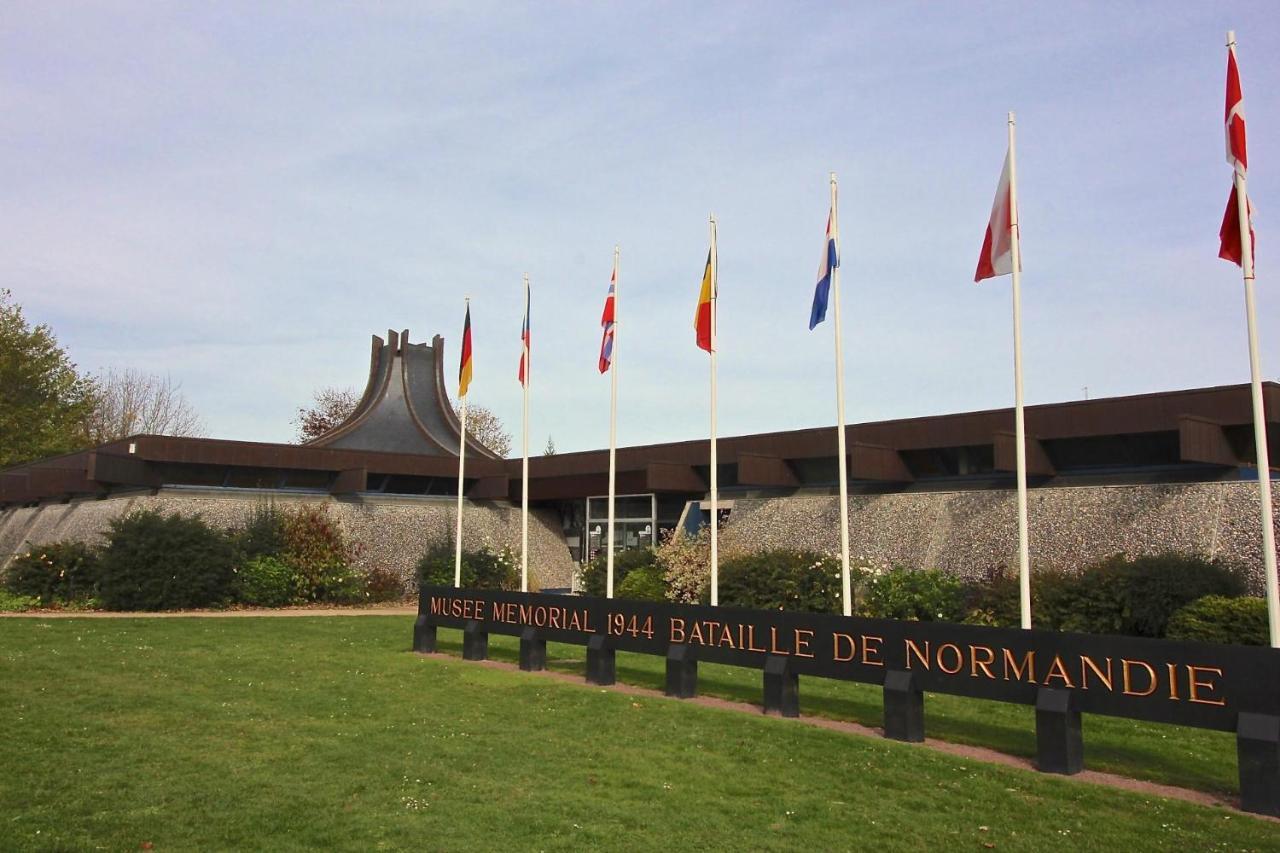 Freedom Grand Triplex Lumineux Decoration Contemporaine - Plein Centre Historique Bayeux - Parking Gratuit A Proximite Proche Commerces Restaurants - Plages Du Debarquement Exterior photo